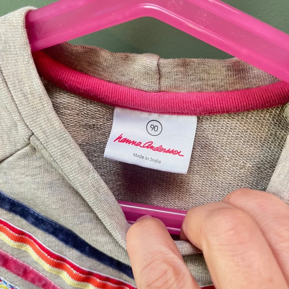 Hanna Andersson Kids Gray Crewneck Sweatshirt Colorful Chevron Detail Size 90‎